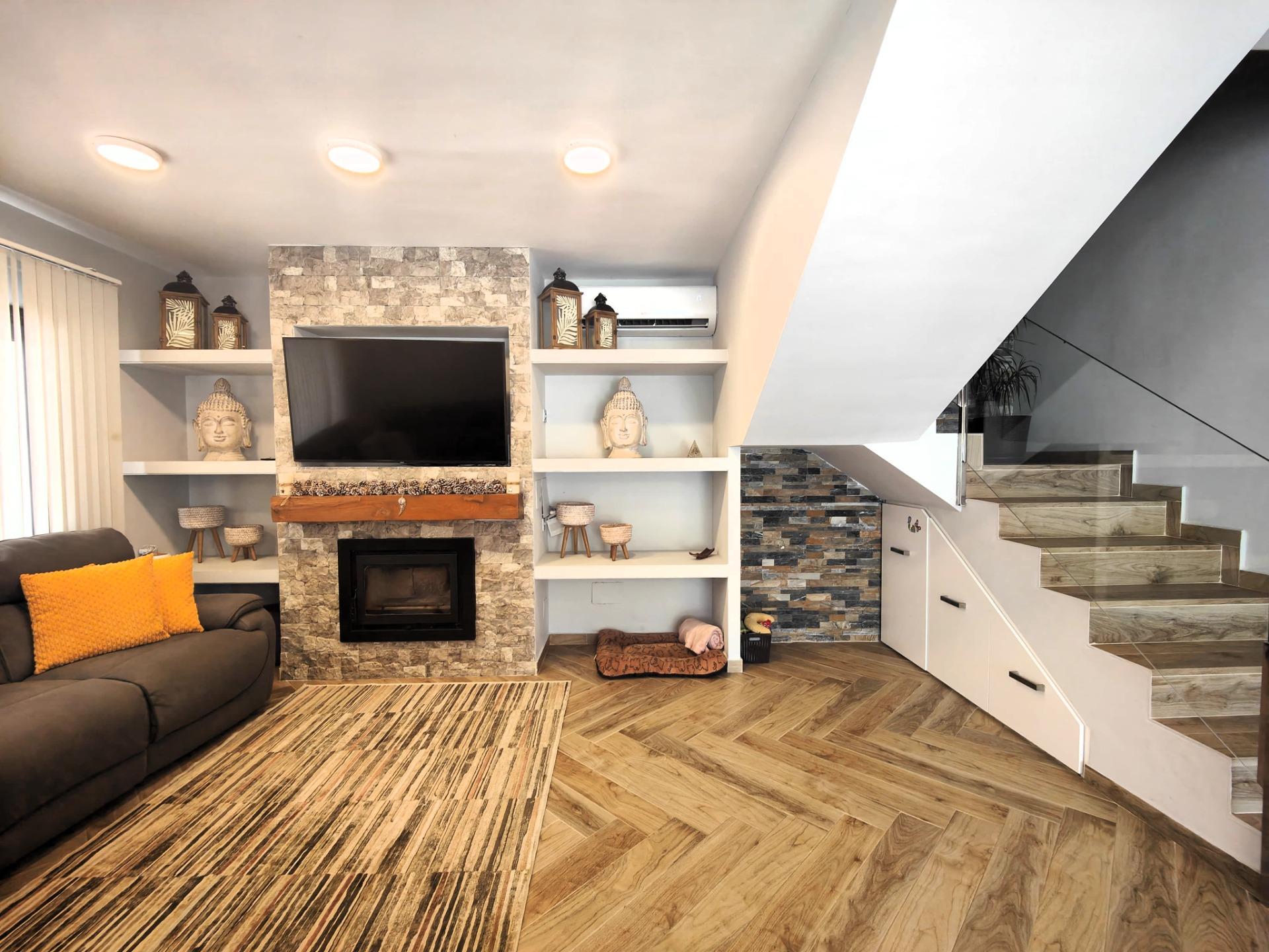 Living room in villa for sale in Cabo Roig
