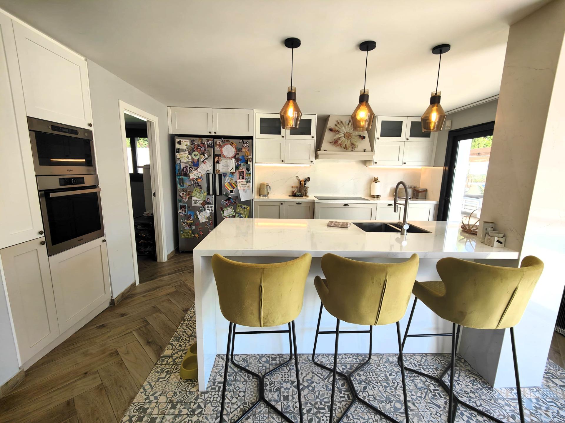 Garden in villa for sale in Cabo Roig