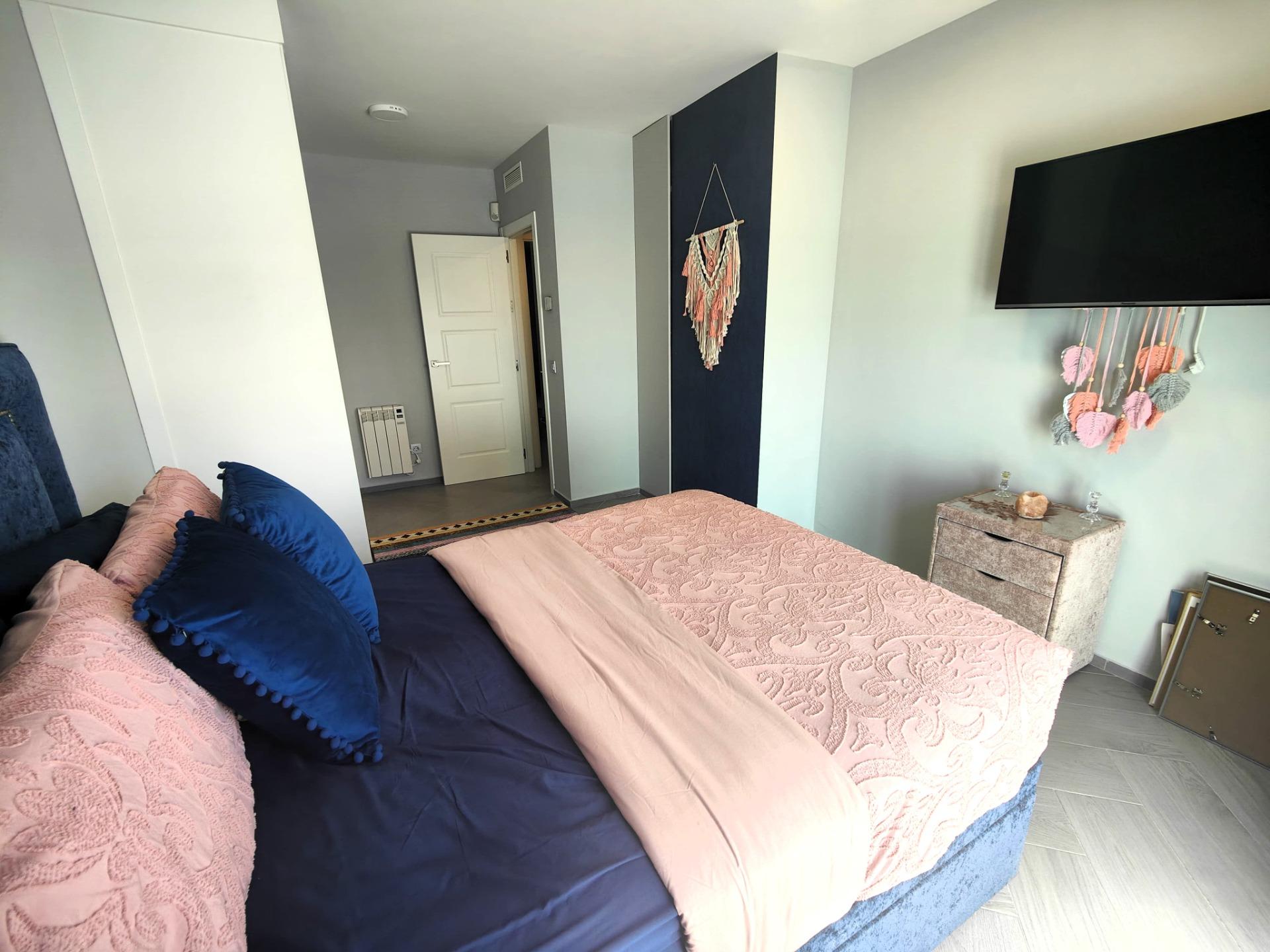 Garden in villa for sale in Cabo Roig