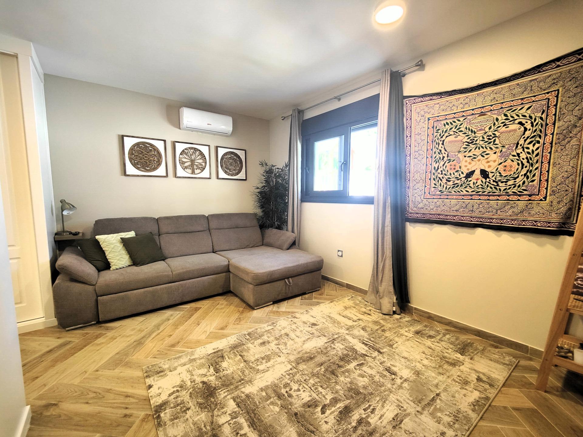 Dining area in villa for sale in Cabo Roig
