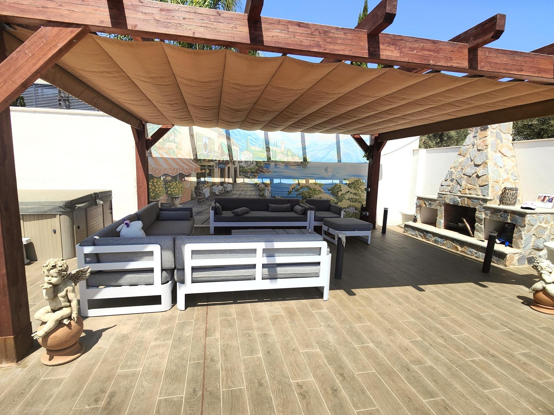 Terrace in villa for sale in Cabo Roig