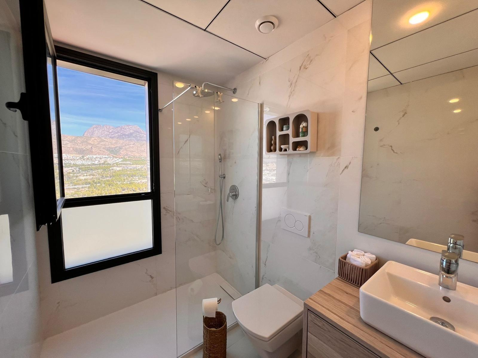 Kitchen in apartment for sale in Benidorm