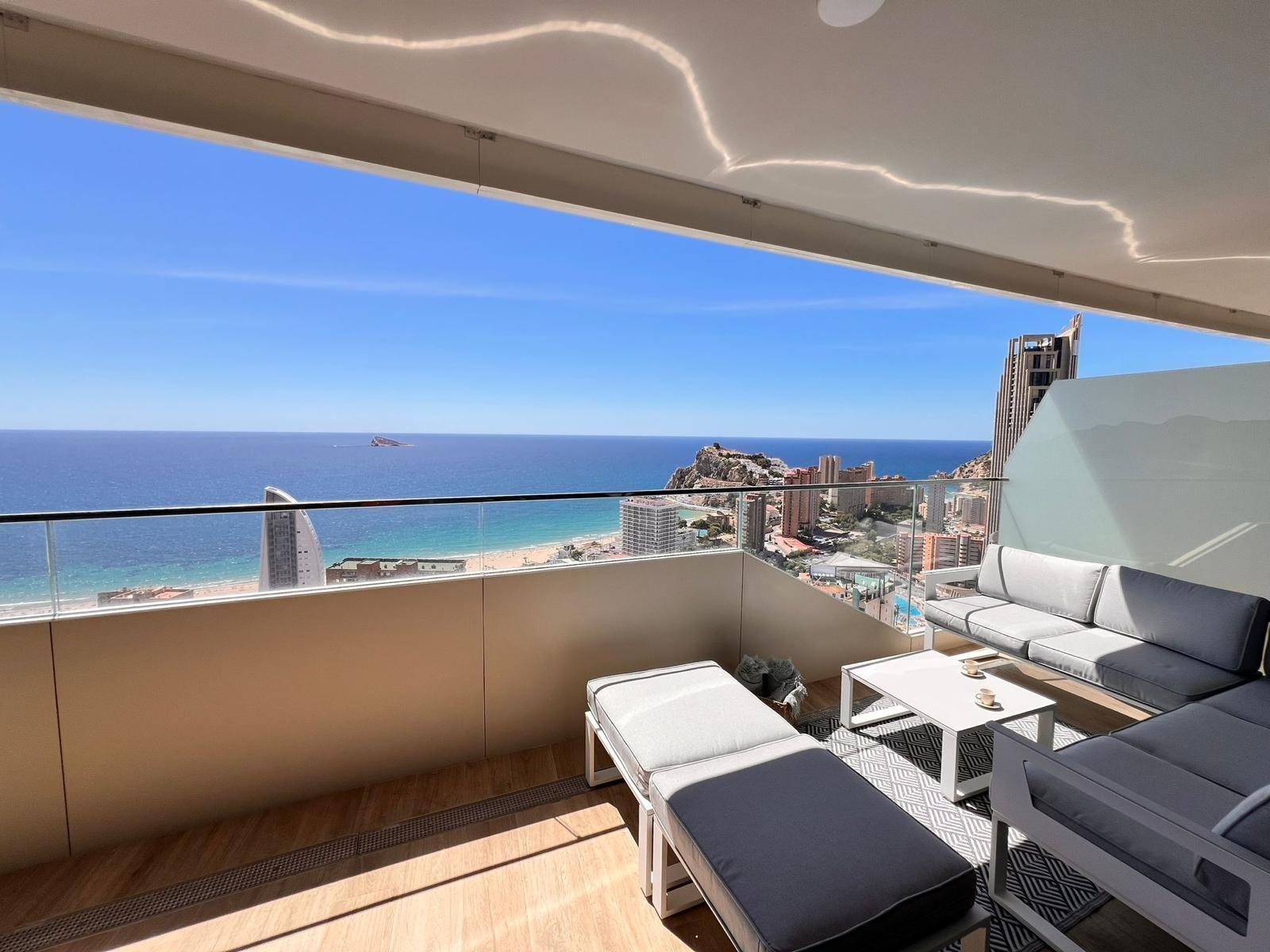 Pool area in apartment for sale in Benidorm