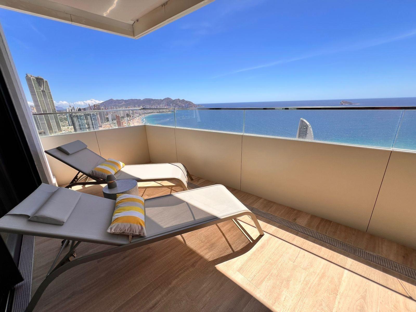 Bathroom in apartment for sale in Benidorm
