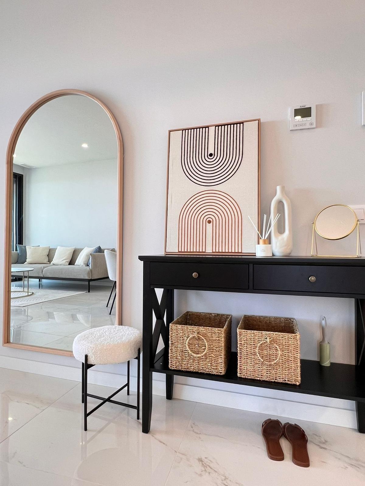 Bedroom in apartment for sale in Benidorm