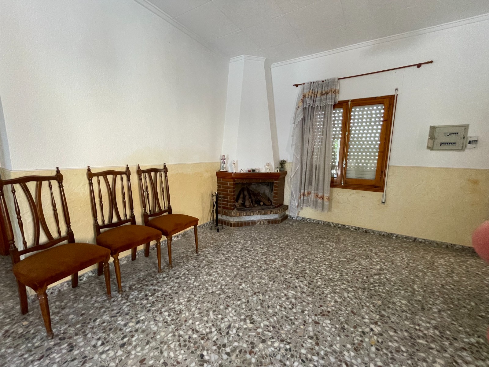 Living room in villa for sale in Redovan