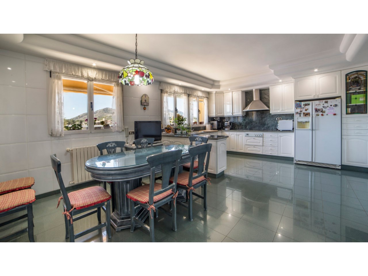 Dining area in villa for sale in Yecla