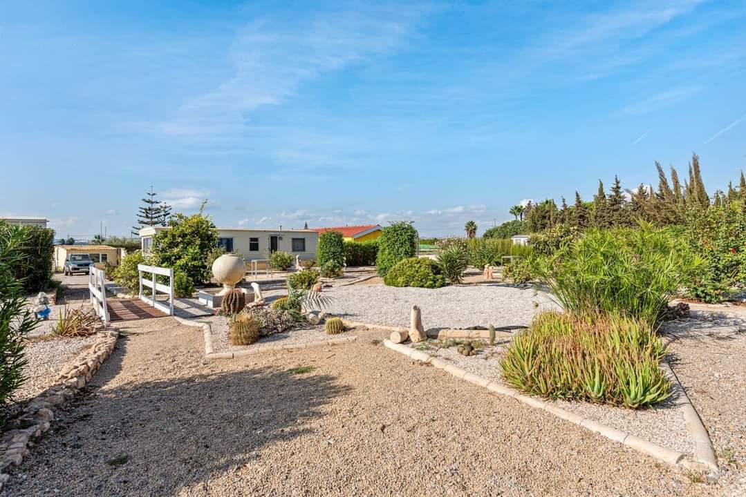 Terrace in finca for sale in Los Montesinos