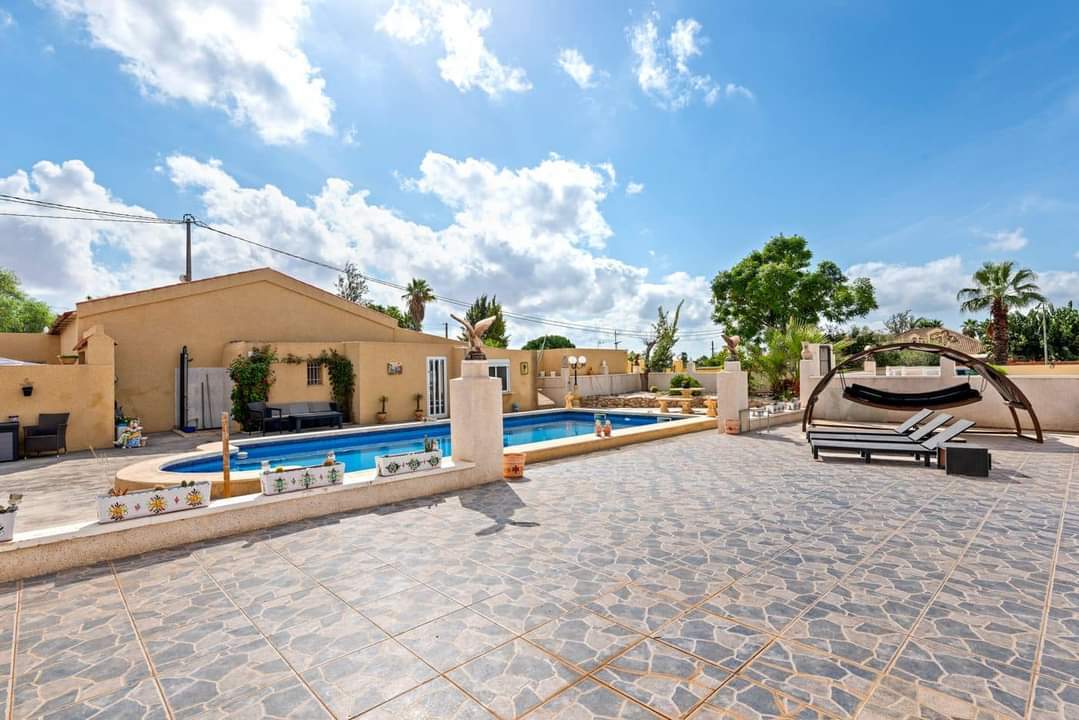 Exterior view in finca for sale in Los Montesinos