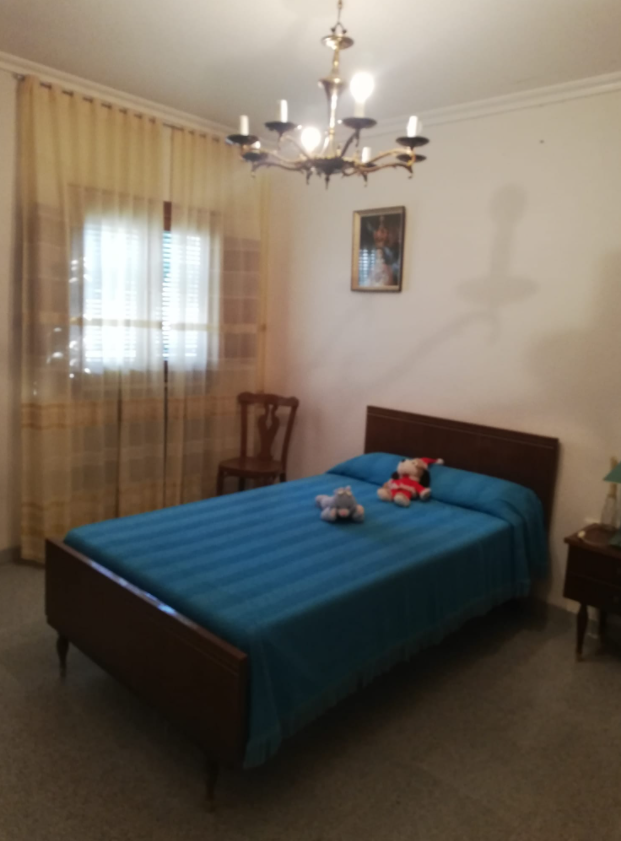 Bathroom in villa for sale in Yecla