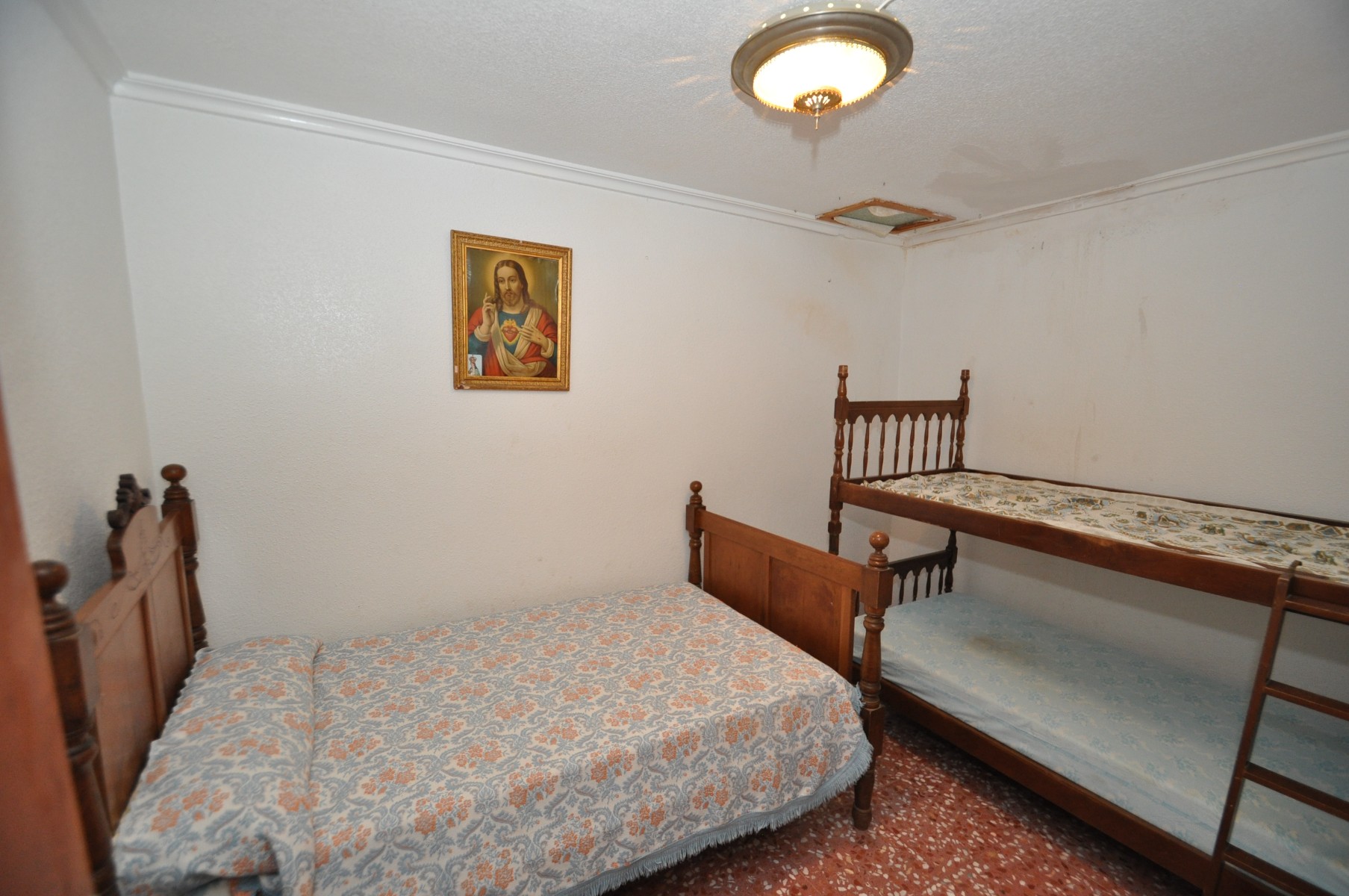 Garden in villa for sale in Yecla