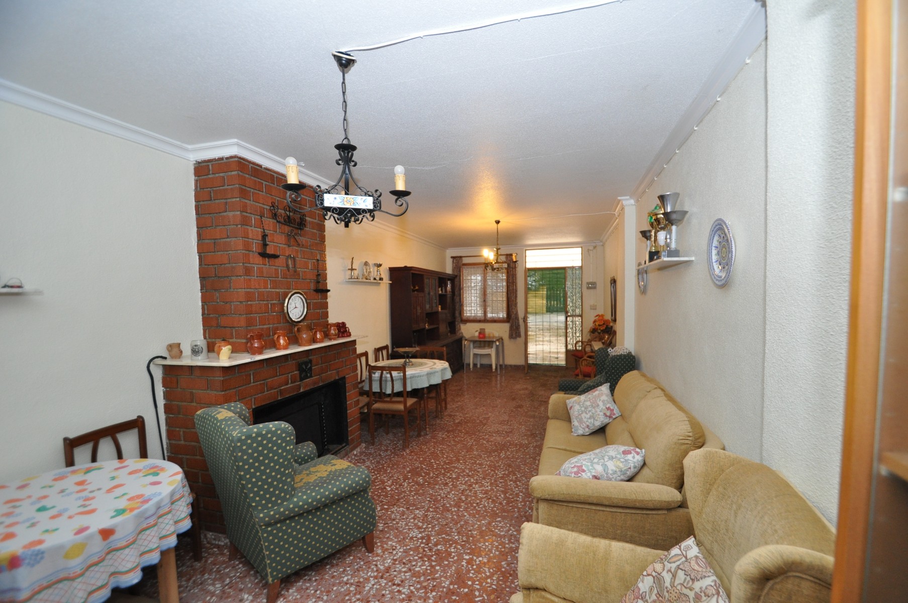 Garden in villa for sale in Yecla