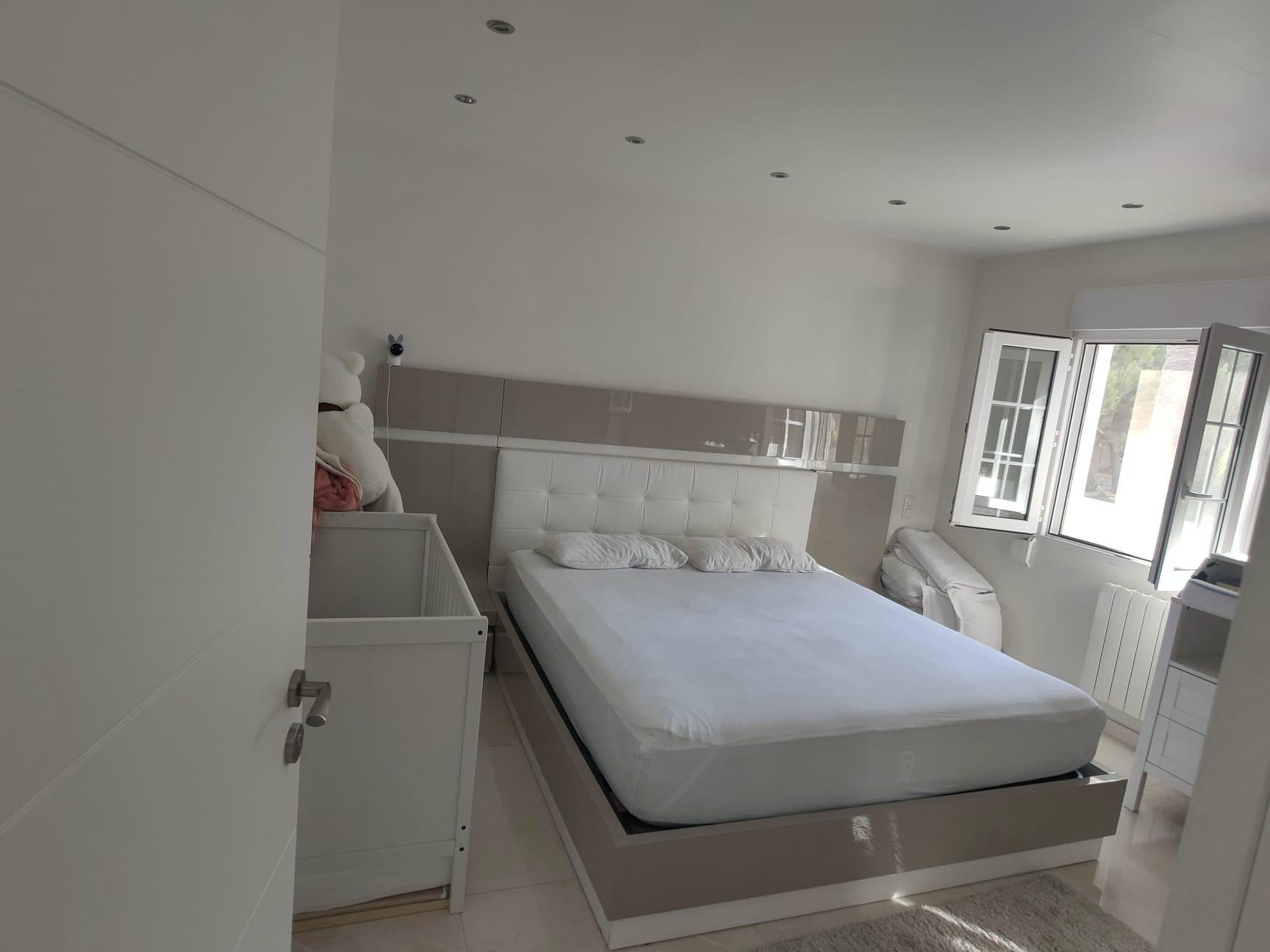 Dining area in villa for sale in Orihuela Costa