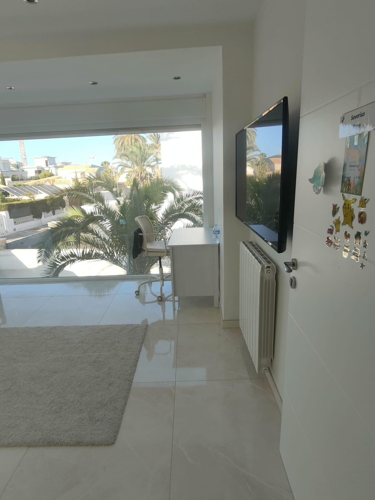 Exterior view in villa for sale in Orihuela Costa