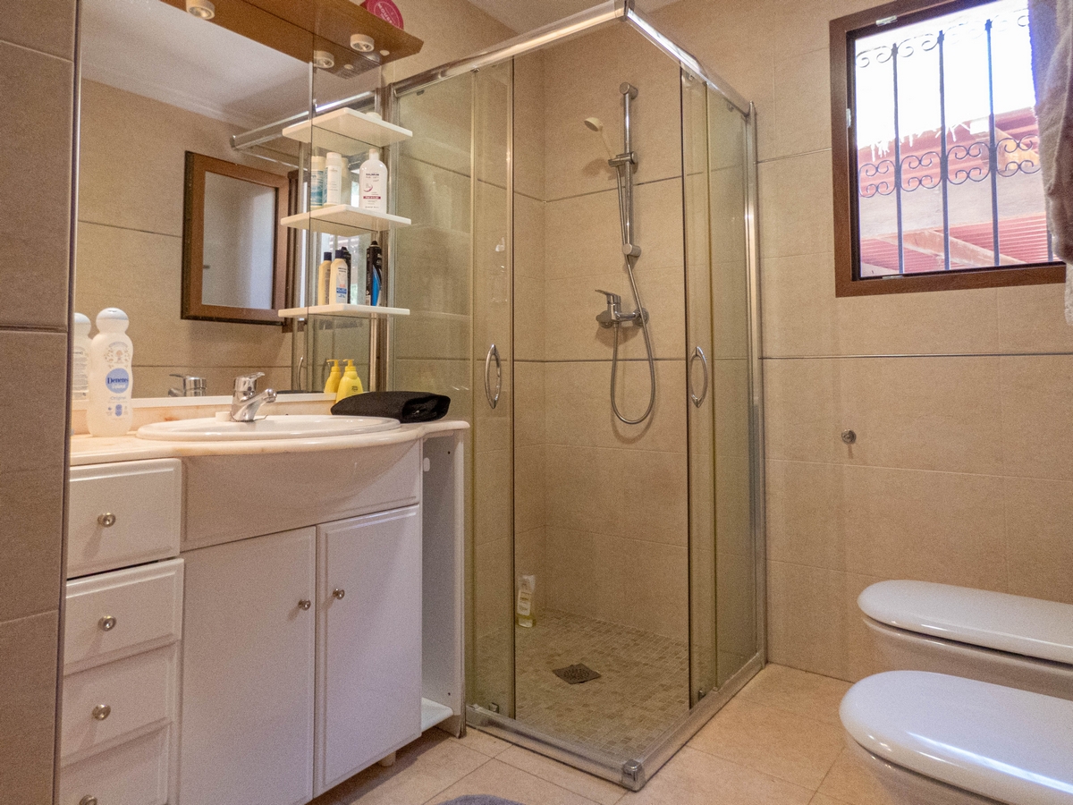 Bedroom in villa for sale in Dehesa de Campoamor