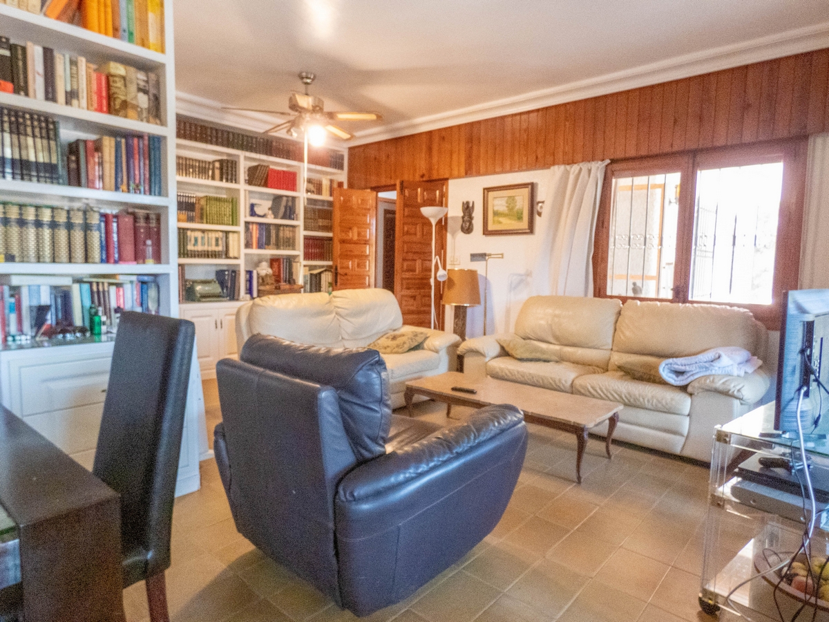 Pool area in villa for sale in Dehesa de Campoamor