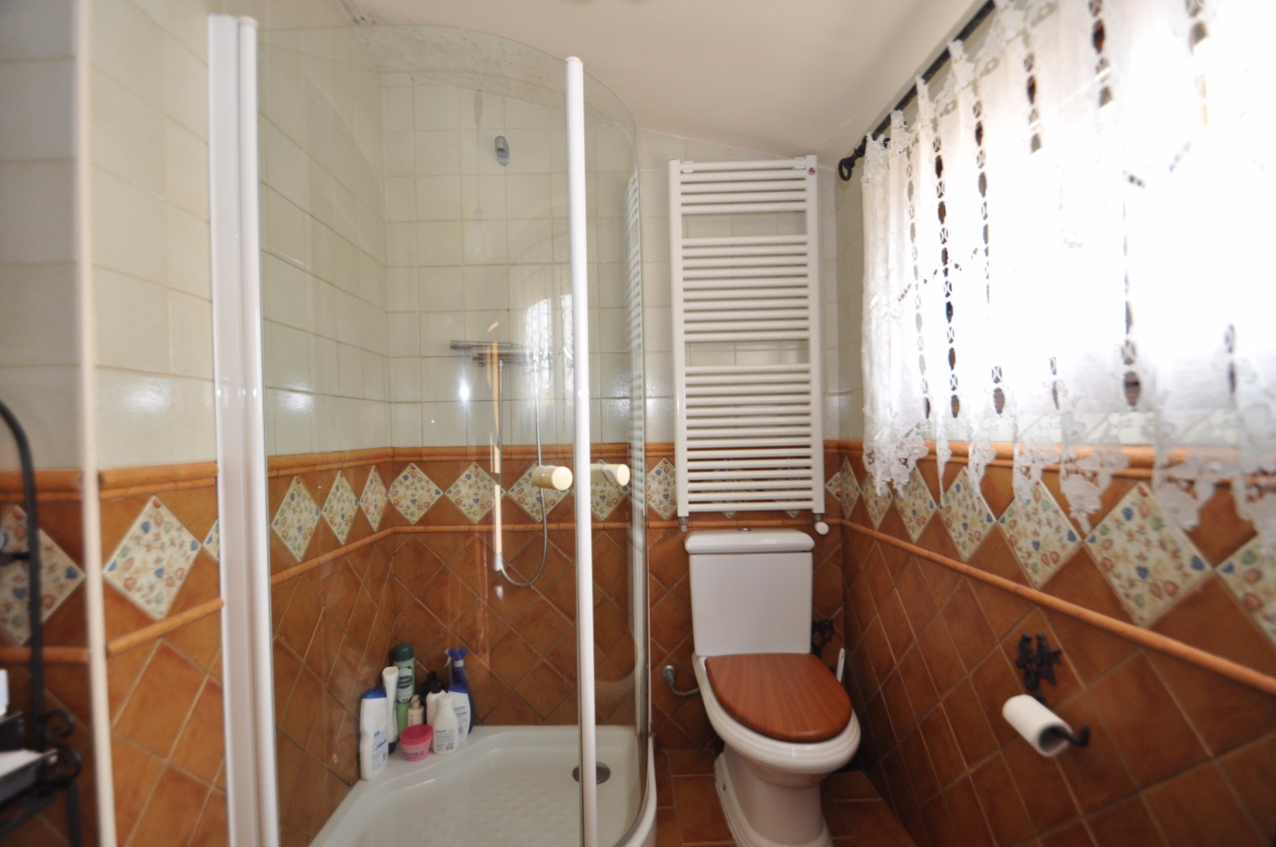 Bedroom in terraced for sale in Chinorlet