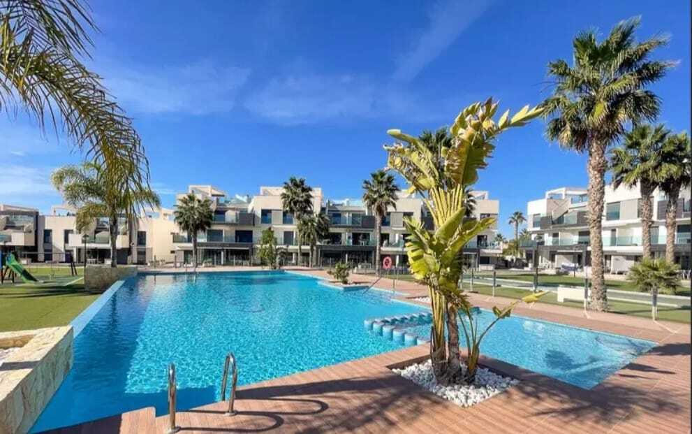 Kitchen in apartment for sale in Guardamar del Segura