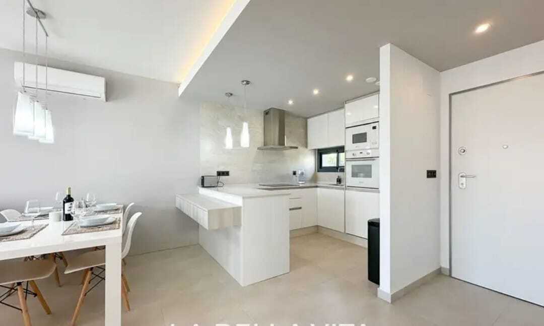 Terrace in apartment for sale in Guardamar del Segura