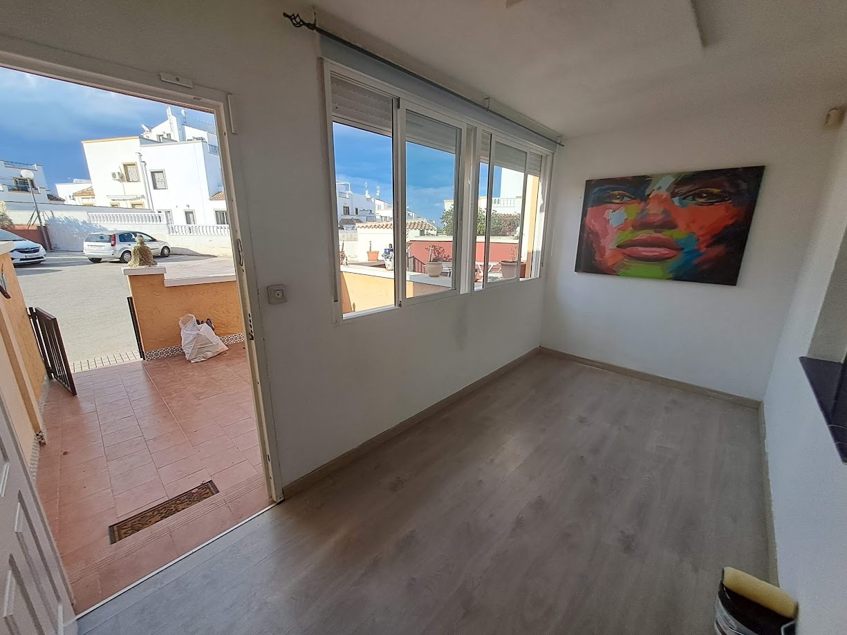 Kitchen in bungalow for sale in Orihuela Costa