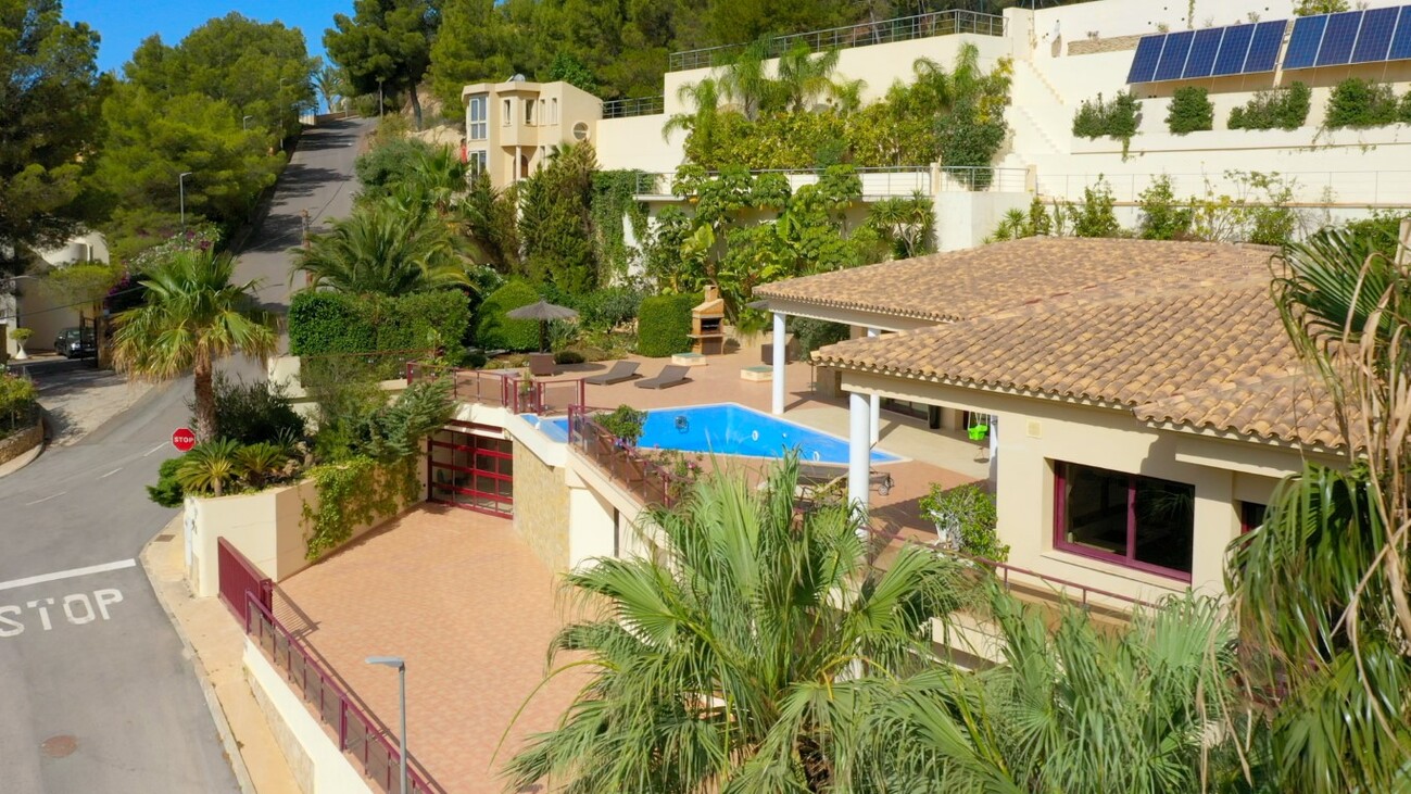 Bedroom in villa for sale in Callosa D'en Sarria