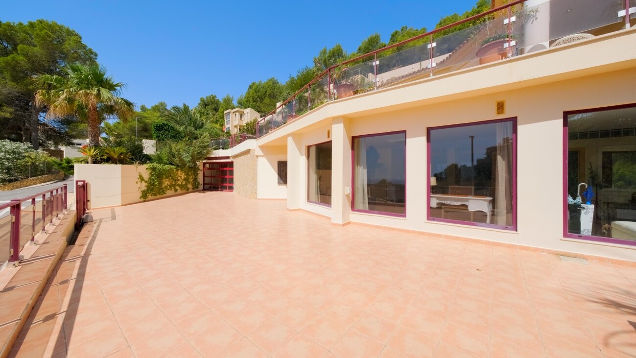 Terrace in villa for sale in Callosa D'en Sarria