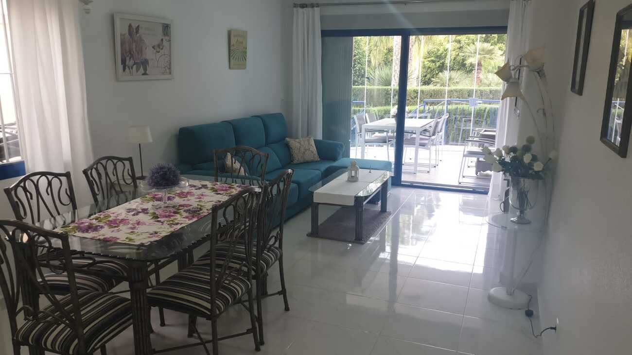 Bedroom in apartment for sale in Cabo Roig