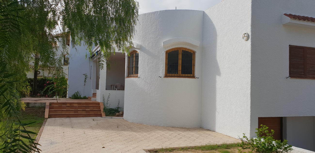 Exterior view in villa for sale in La Zenia