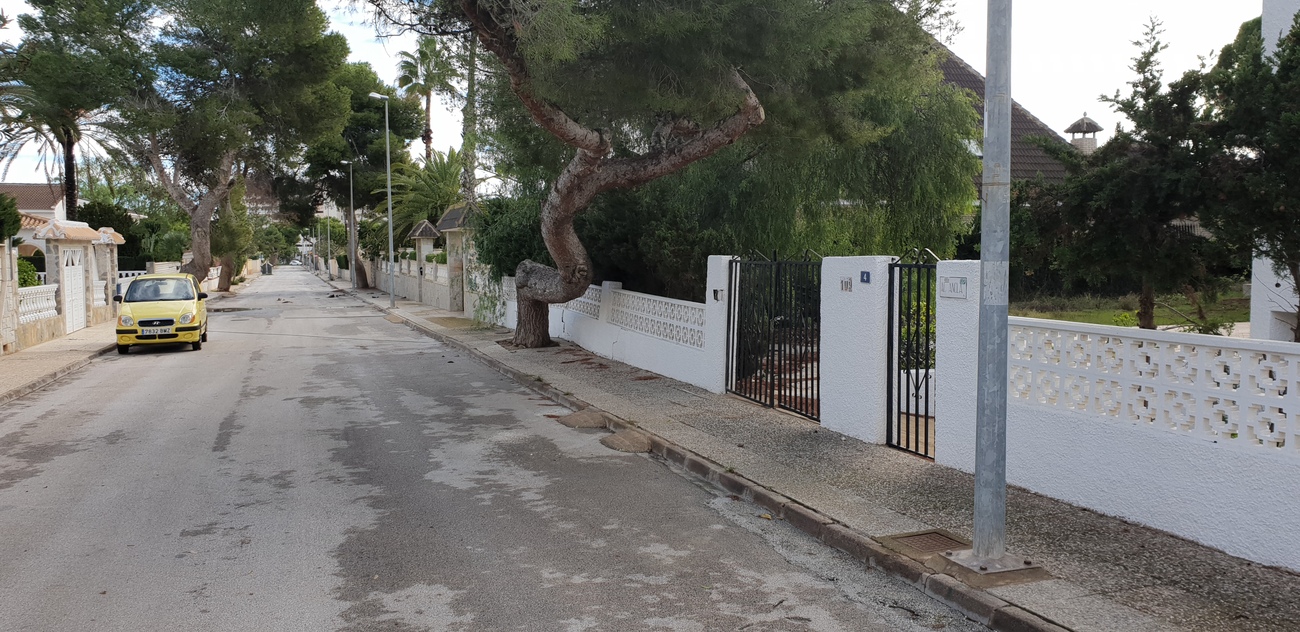 Master bedroom in villa for sale in La Zenia