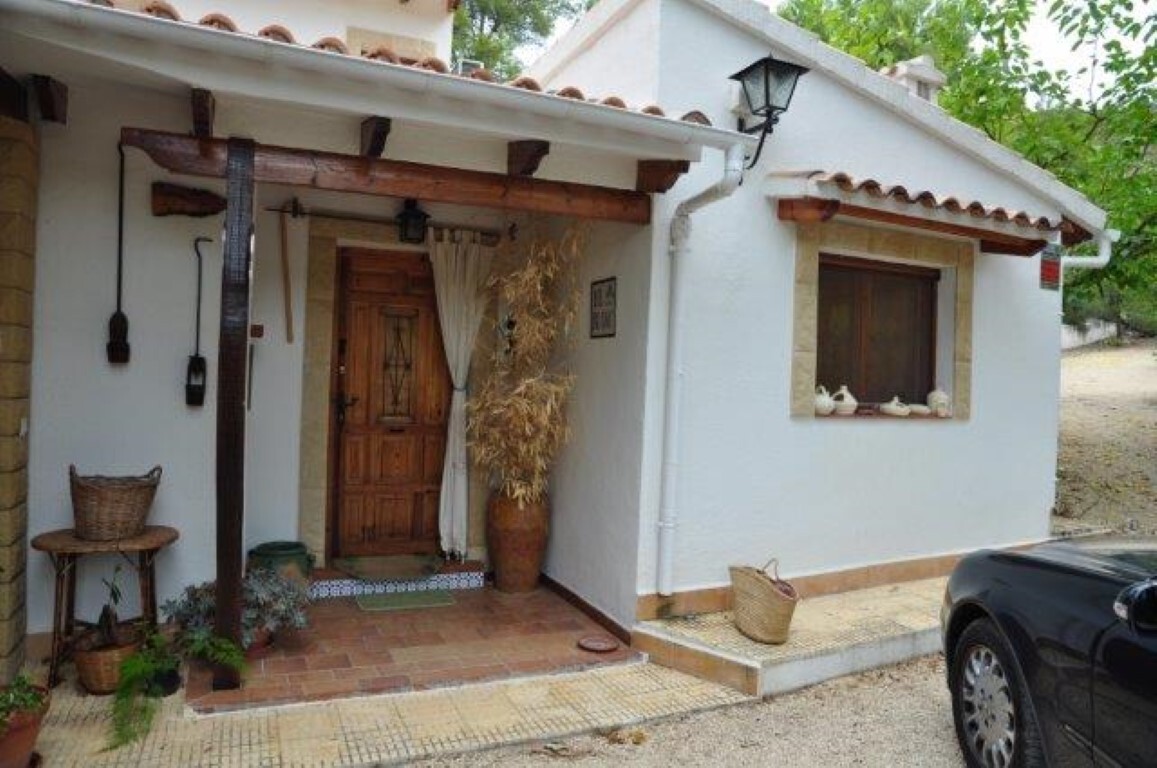 Terrace in finca for sale in Torremanzanas