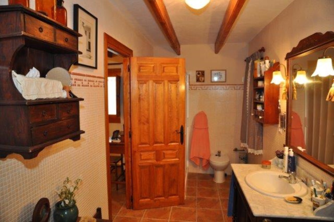 Garden in finca for sale in Torremanzanas