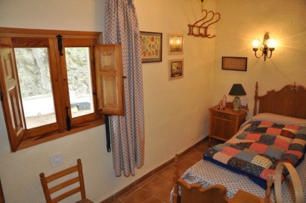 Dining area in finca for sale in Torremanzanas