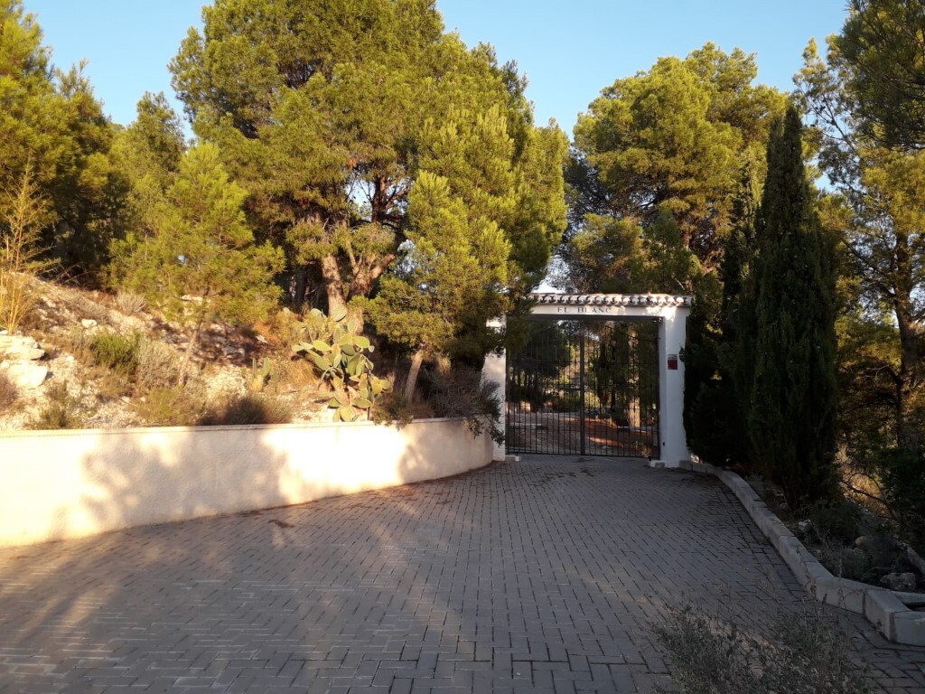 Exterior view in finca for sale in Torremanzanas