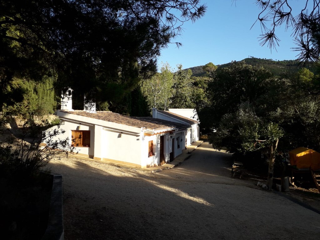 Dining area in finca for sale in Torremanzanas