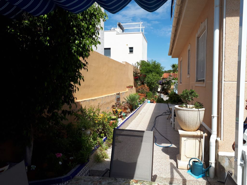 Exterior view in villa for sale in Ciudad Quesada
