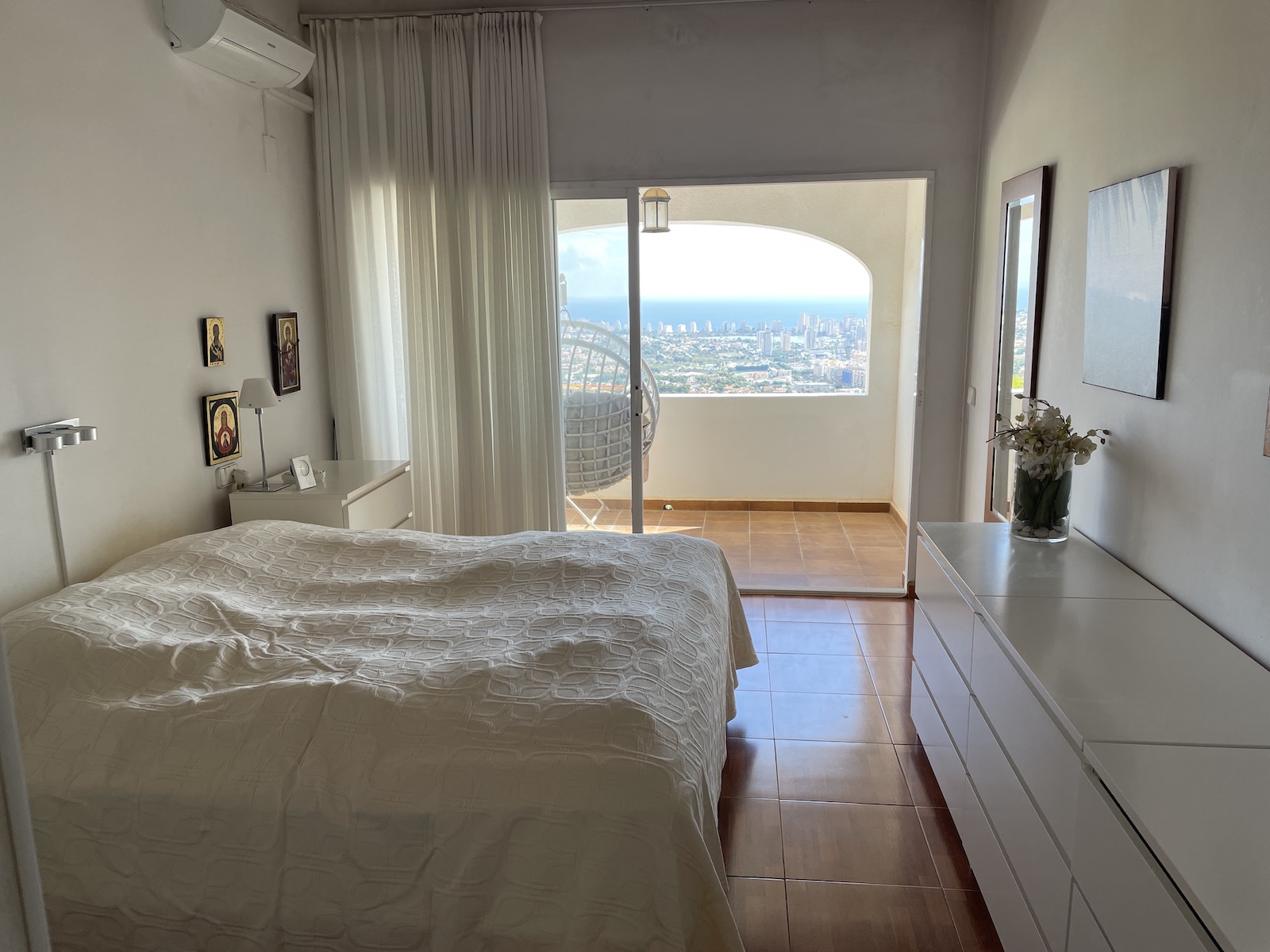 Dining area in villa for sale in Calpe