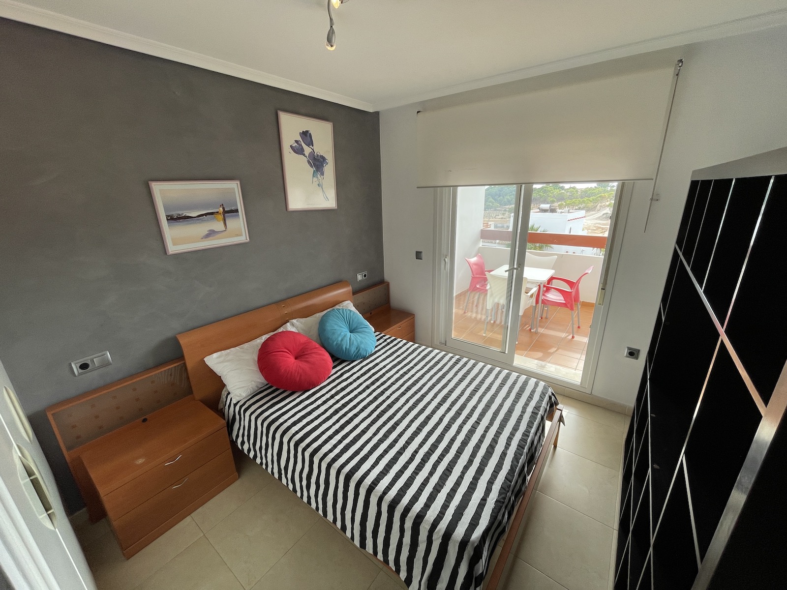 Bedroom in apartment for sale in Villamartin
