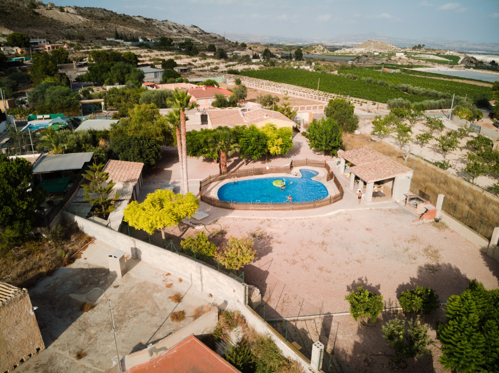 We have for sale this great property in a quiet and well located area