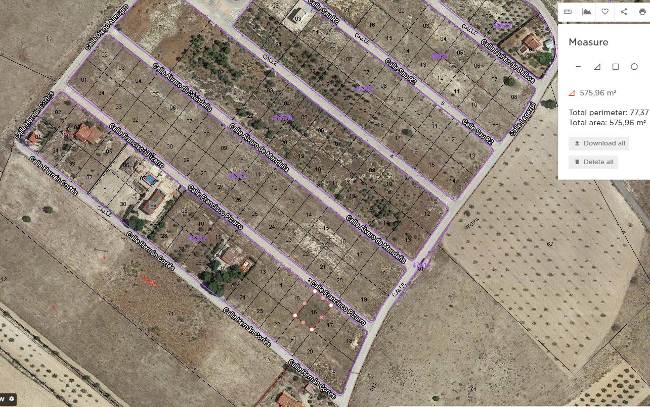 A fantastic opportunity to purchase a plot of land in Saliunas, with walking distanve to all its ame