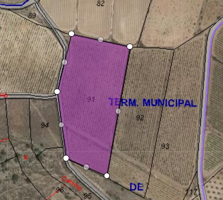 Lovely plot located approximately 5 minutes from the town of Pinoso offering beautiful views over th