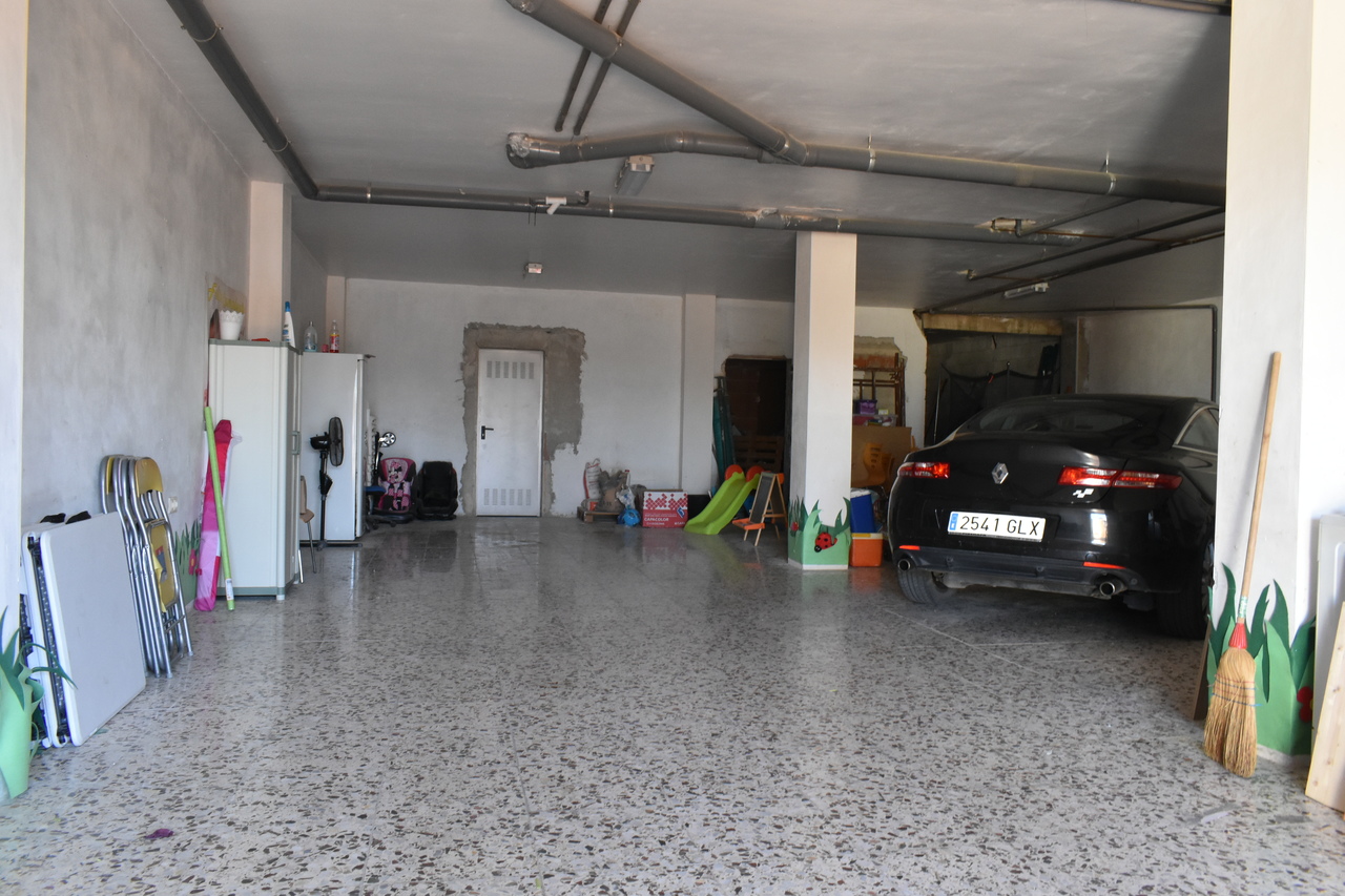 Garden in villa for sale in Algorfa