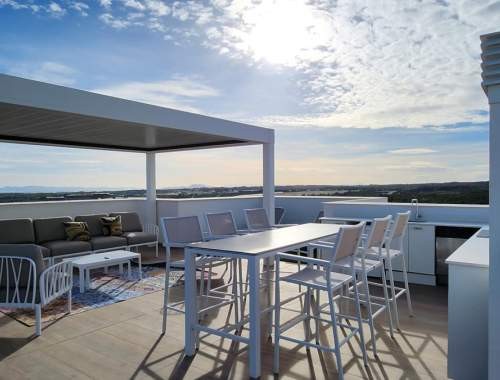 This brand new, luxuriously furnished penthouse with spectacular views is located on the prestigious