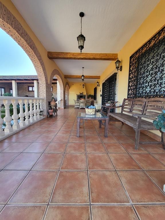 Terrace in villa for sale in Bigastro