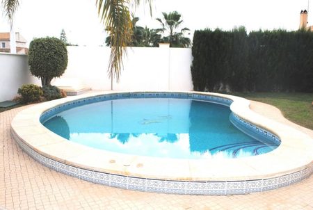 Bedroom in villa for sale in La Zenia