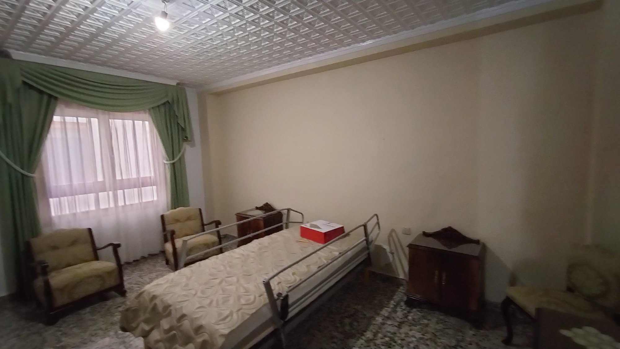 Living room in apartment for sale in Sax