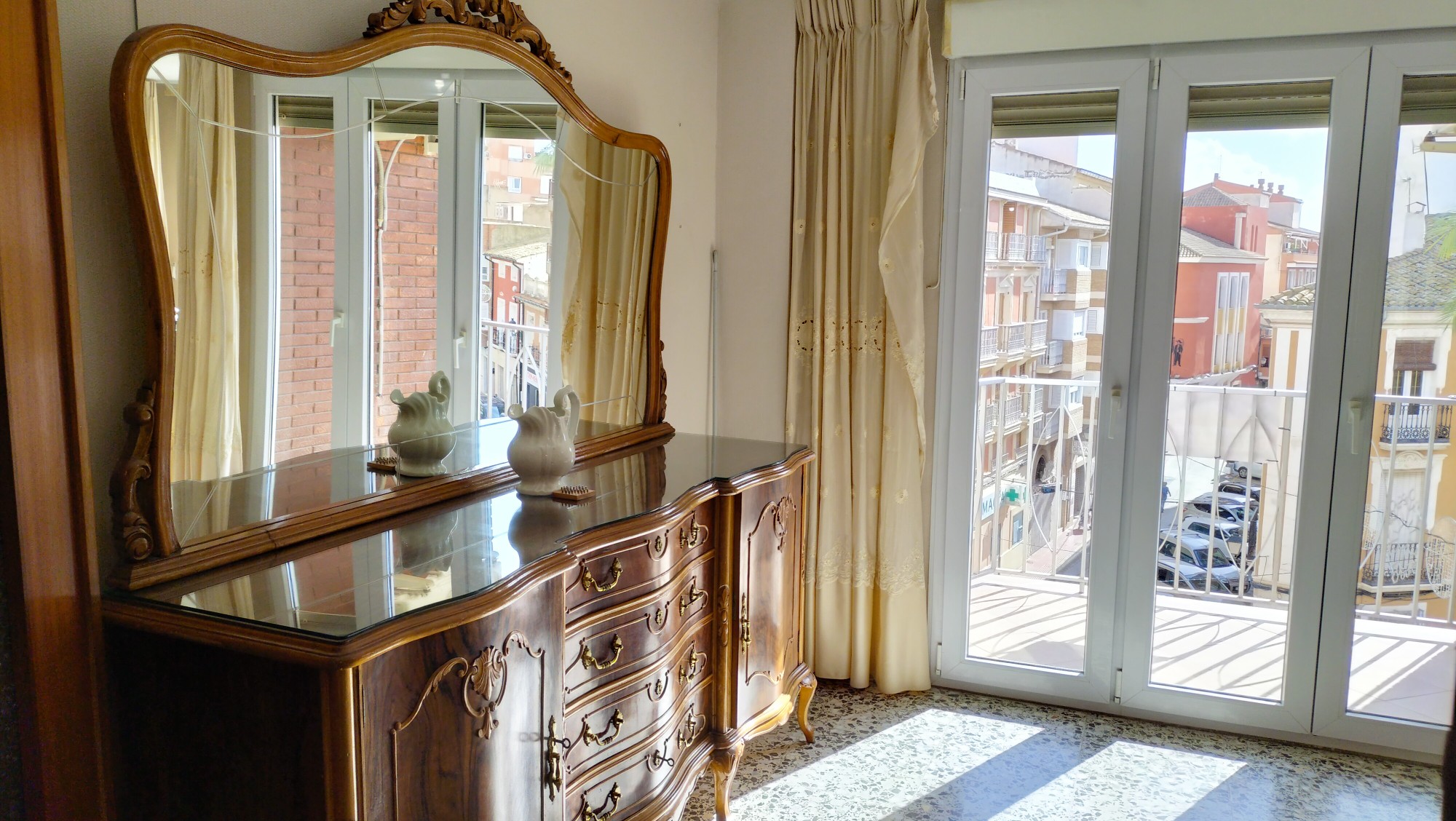 Pool area in apartment for sale in Sax