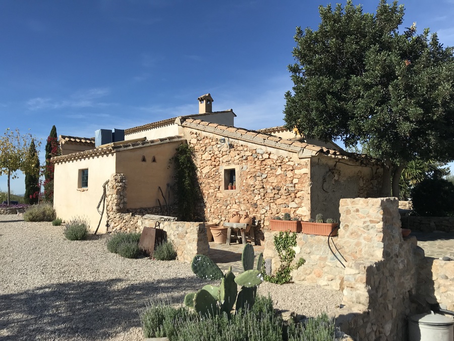 Bedroom in finca for sale in Lorca