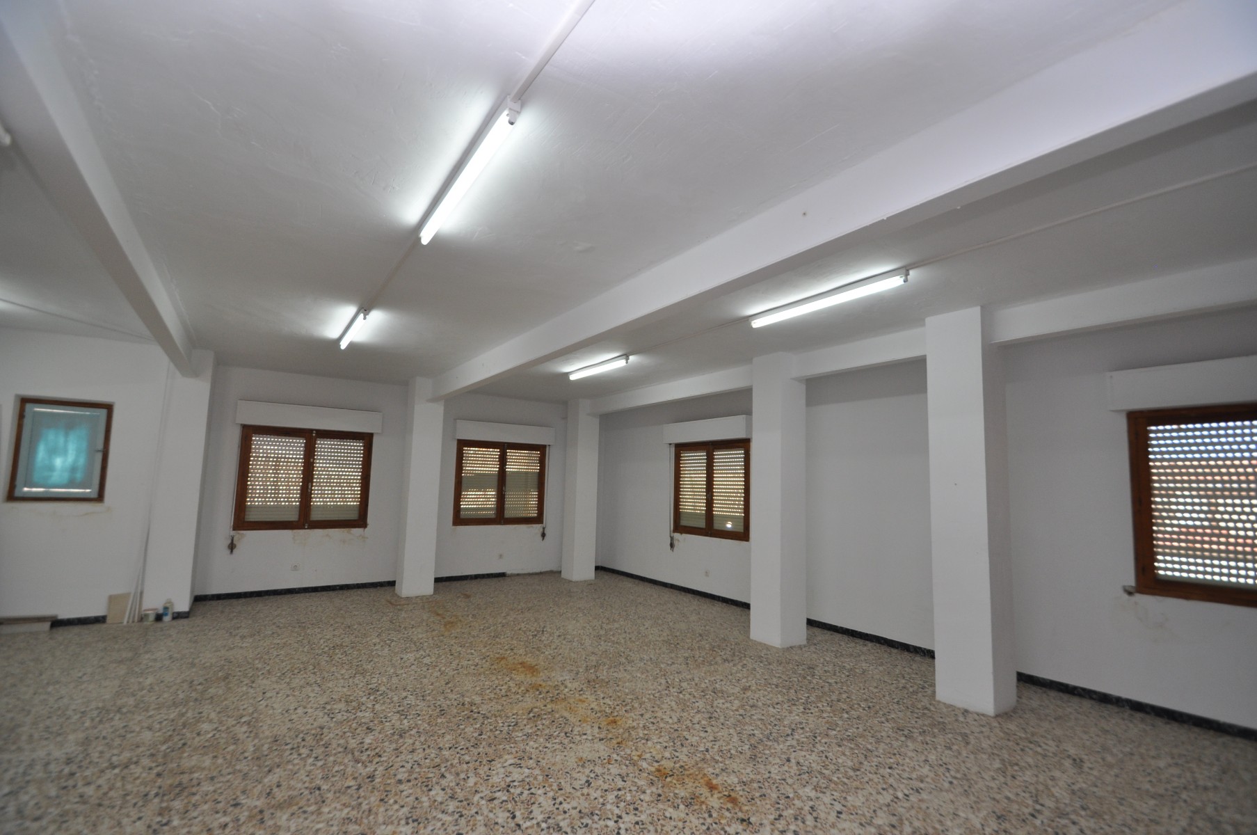 Pool area in apartment for sale in Pinoso