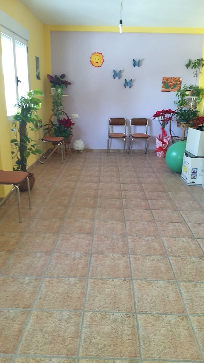 Beautiful bungalow at a good price in one of the best areas of Pinoso