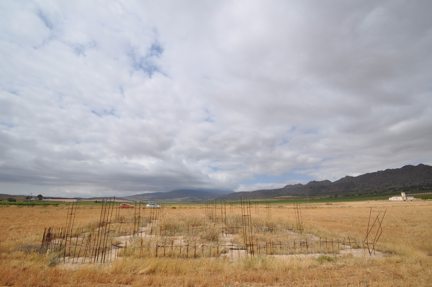Living room in land for sale in Yecla